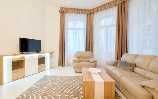Premium Apartments by Hi5 - Elegant Suites - photo 2