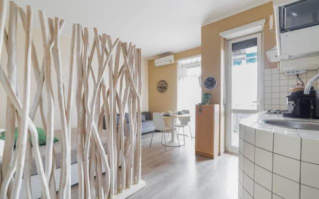 Pasteur Modern Studio with Terrace! - photo 3