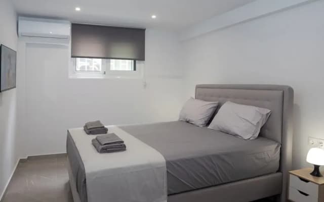 Brand New Pagrati Apt Modern Comfort - photo 4