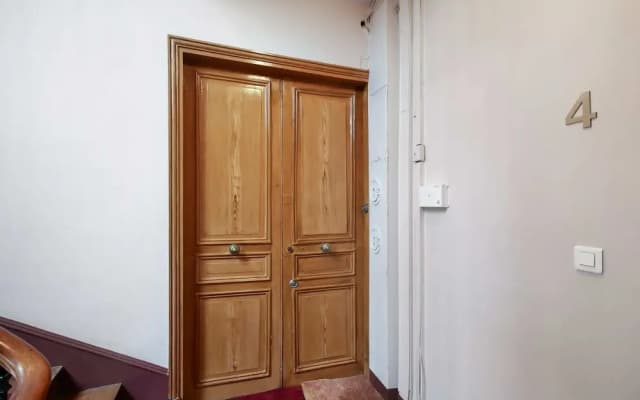 Comfortable Parisian Home 2mins From Metro Line 7 - photo 5