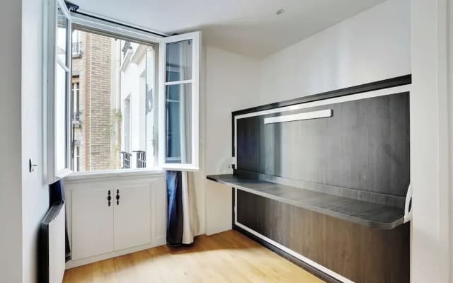 Chic 2BR Retreat for 4P- Heart of Invalides - photo 5