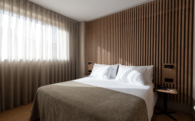 Atenea Barcelona Aparthotel  - photo 4