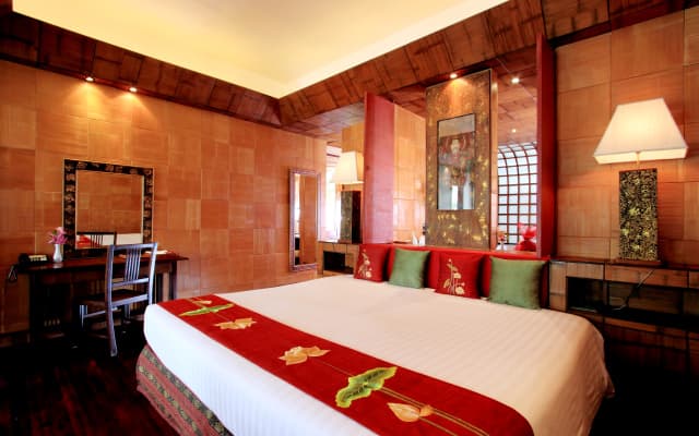 Mom Tri's Villa Royale - photo 5