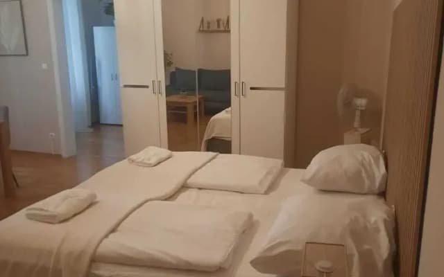 Bright 2BR Apartment Near Main Sights - photo 2
