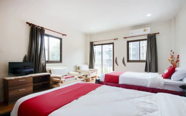 OYO 888 Apinyas Place Karon - photo 4
