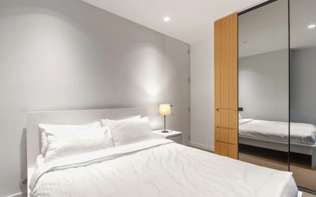 Light Tower Apartment - photo 5