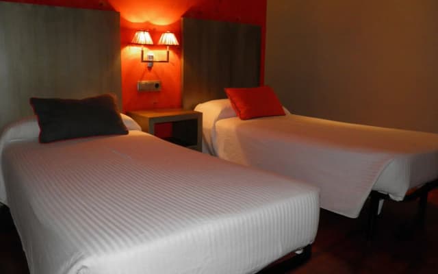 Hotel Annex - photo 4