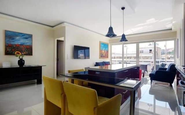Unique 3 bedrm 3 bathrm apt - Acropolis views! SG69 - photo 5