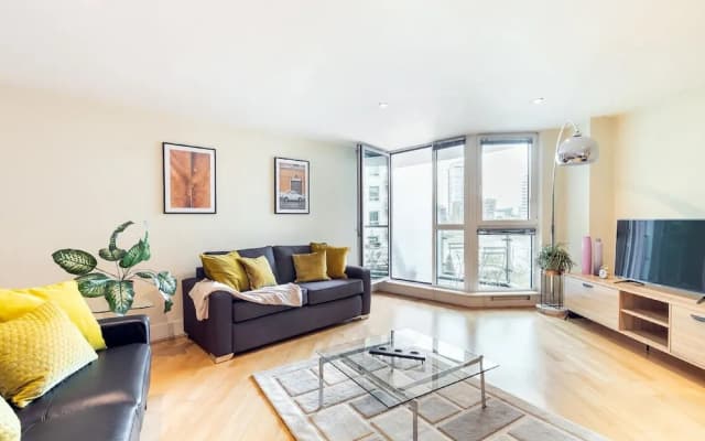 Vauxhall Riverside Private Apartments - photo 5