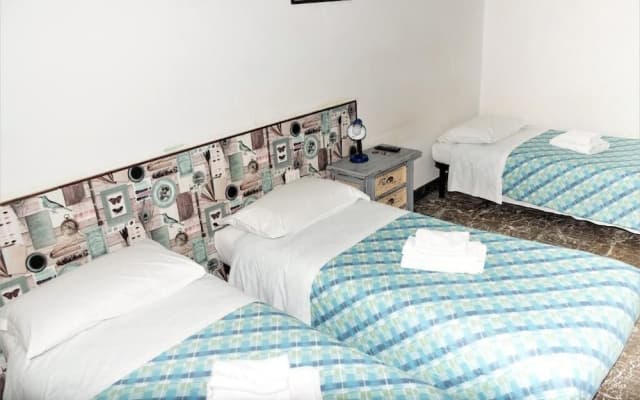 Silton's Room - photo 5