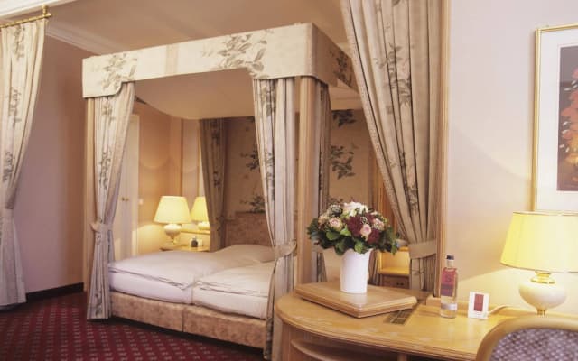 Savoy Hotel Berlin - photo 3