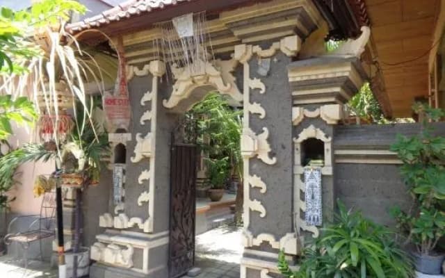 Suparta Homestay - photo 2