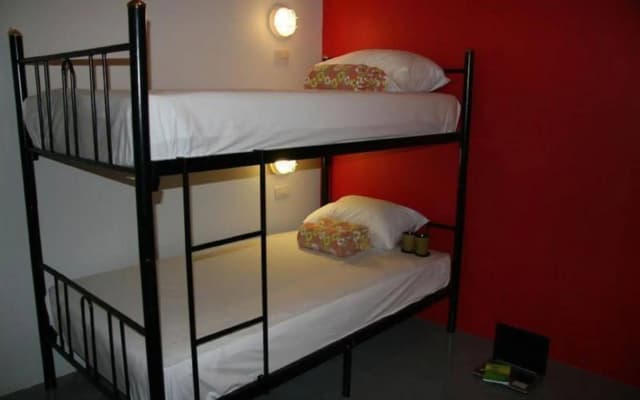 Kool Backpacker Hostel - photo 4