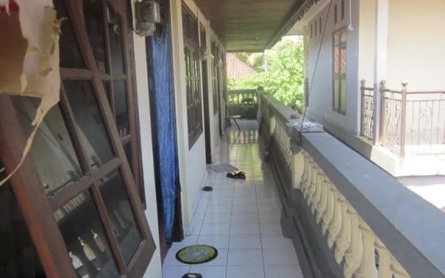 Satwa 4 Homestay - photo 2