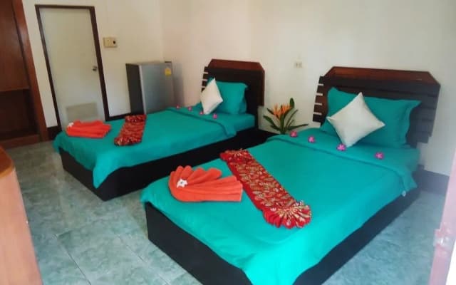 Raya Lanta Resort - photo 3