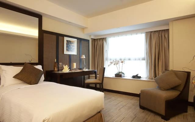 Royal View Hotel - photo 2