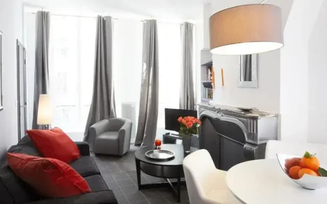 Luxury One Bedroom in Montorgueil - photo 2