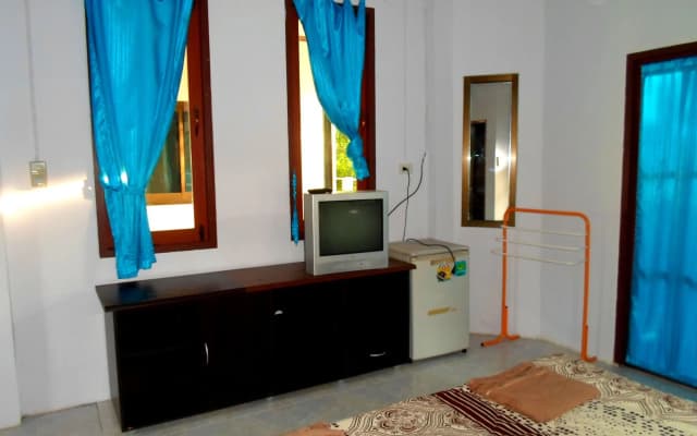 P.K House Bungalow - photo 4