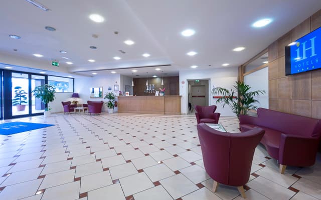 IH Hotels Firenze Business - photo 2