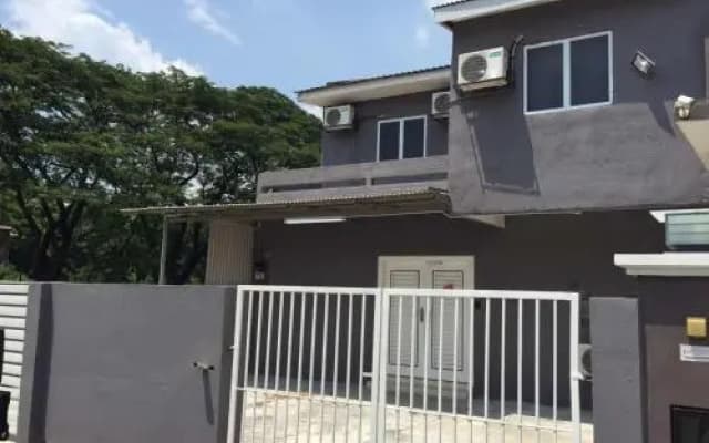 Cw Guest House 18Pax - photo 4