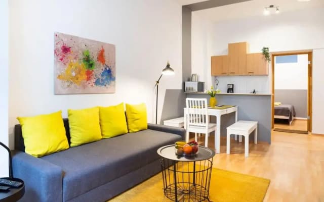 Cozy 2 room apartment next to Hermannstraße - photo 4