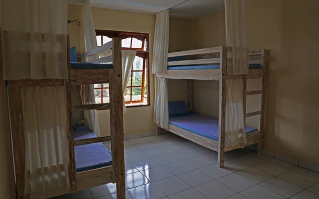 Surfers House - photo 4