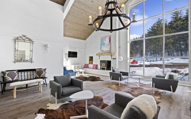 The Elegance Suites - photo 3