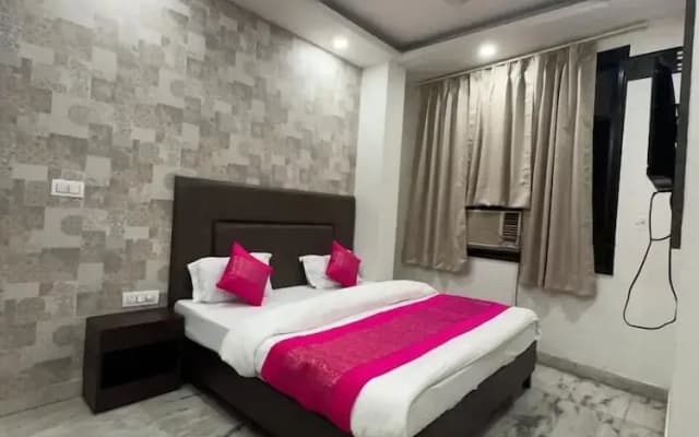 Hotel Unique International - photo 3