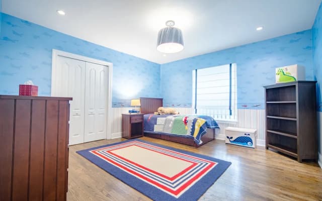 Crystal Court Estate - Four Bedroom Home - photo 5