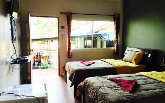 Maehaad Garden Inn - photo 2