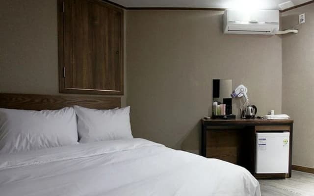 Cheonho Mong Hotel - photo 3