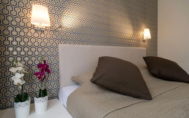 Marigold Apartments - photo 3