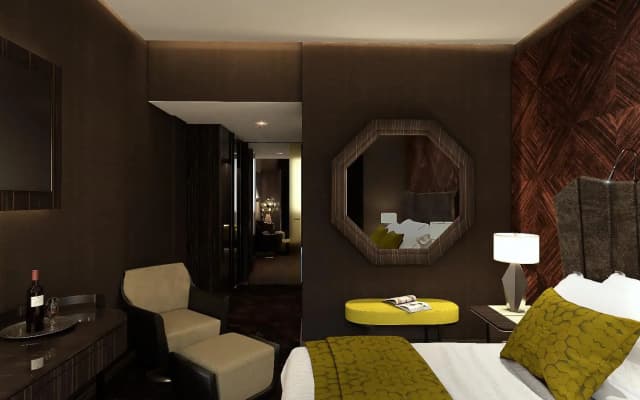 U-Visionary Roma Hotel - photo 5