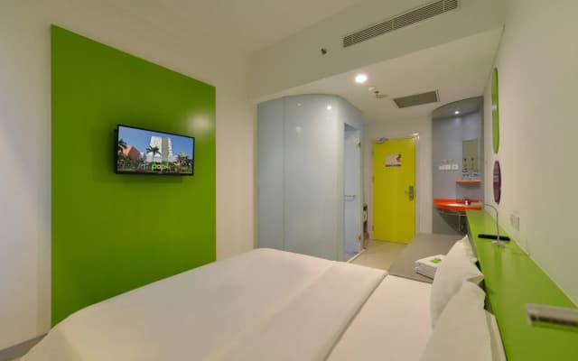 POP! Hotel Kelapa Gading Jakarta - photo 5