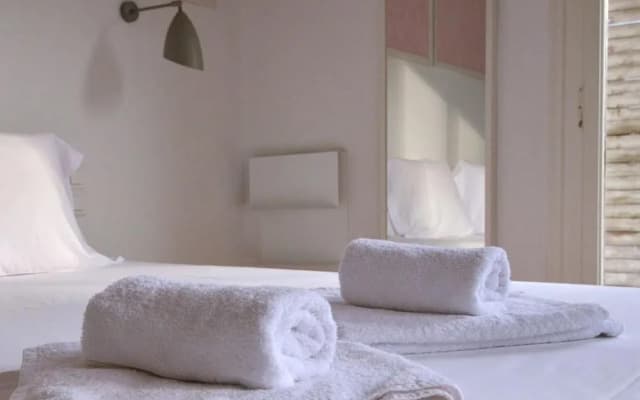 Thiseio a vintage apartment - photo 2