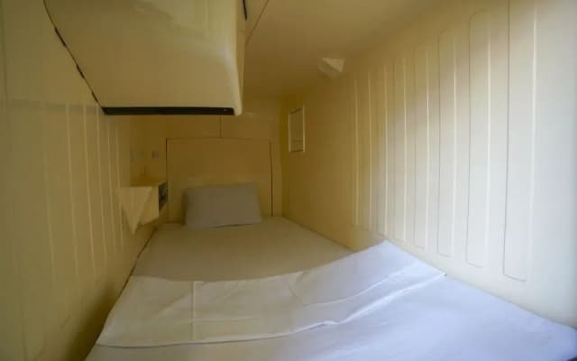 Capsule Inn Hamamatsucho - photo 5