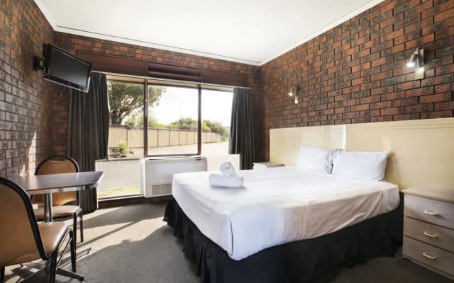 Excelsior Hotel Thomastown - photo 5