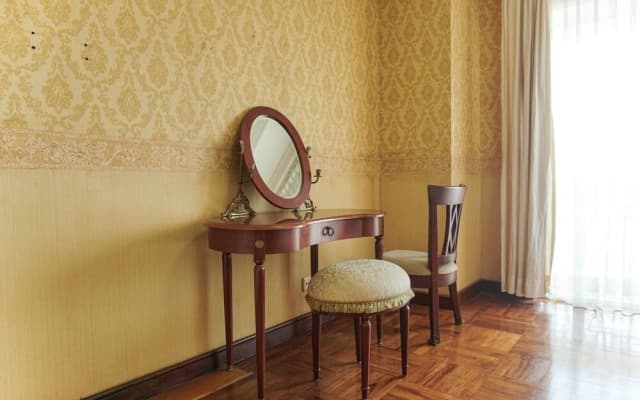 Spacious and Elegant 2BR @ Kedoya Elok Apartment - photo 4
