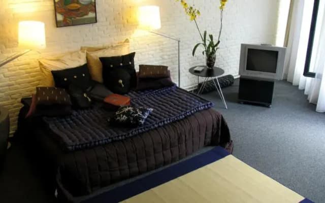 Palace Bed and Breakfast - photo 4