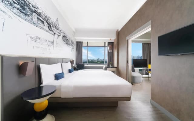 YELLO Hotel Harmoni Jakarta - photo 2