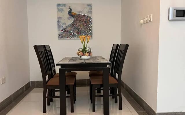 ONE Comfortable 2BR Apartment near Airport - photo 2