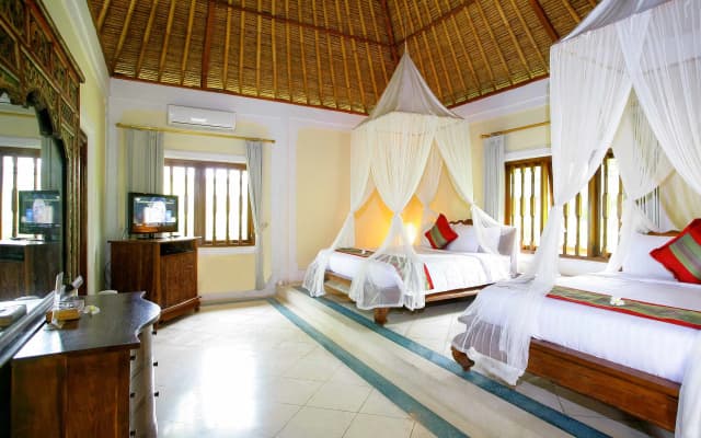 Bali Hidden Paradise Seminyak Villa - photo 2
