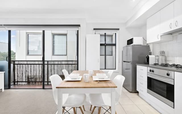 SIENNA, 1BDR South Melbourne Apartment - photo 4