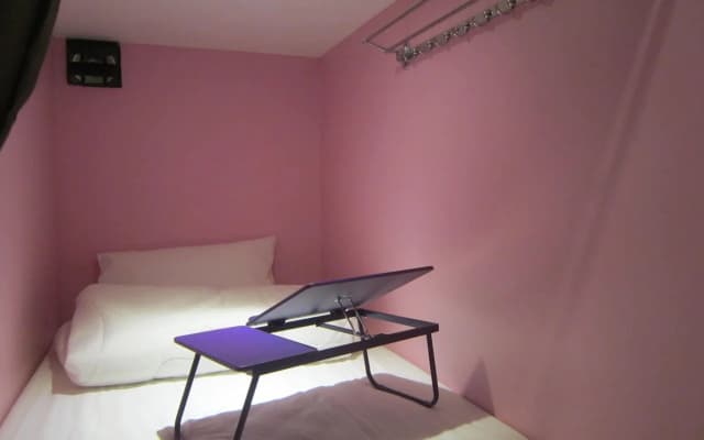 Thirty Three Stewart Houze Guest House - photo 3