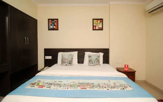 OYO 4883 Duke Hotel - photo 5