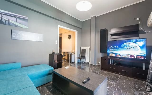 Topfloor Central Apt With Urban Views - photo 5