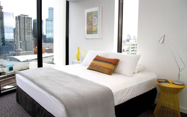 Lacrosse Docklands Tower - photo 2