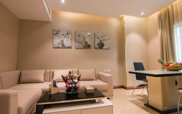 City Park Hotel Apartments - photo 4