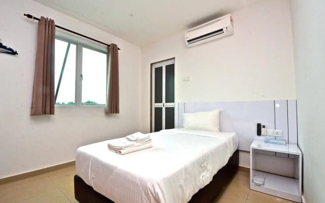 Yew Boutique Hotel - photo 3