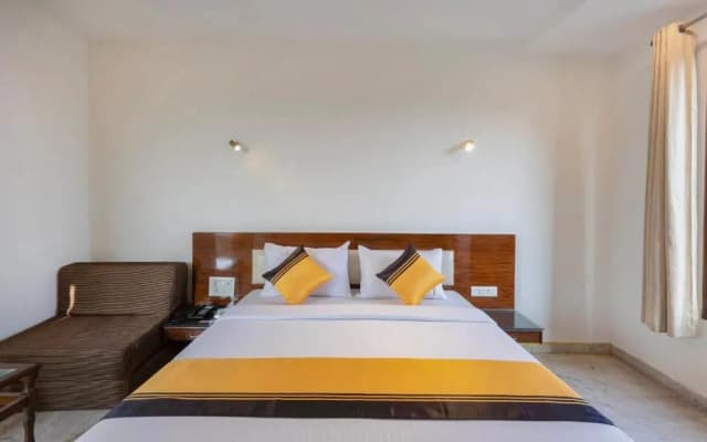 Itsy Hotels Svaruchi Inn - photo 3
